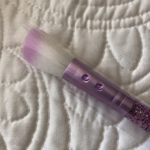🌼FLASH SALE🌼SLMISSGLAM P30 Angled Blusher Brush in Lilac NWOT - Picture 4 of 5